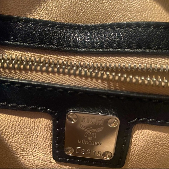 AUTHENTIC MCM BLACK LEATHER MINI BOSTON CROSSBODY HANDBAG - SILVER HARDWARE - Picture 7 of 17